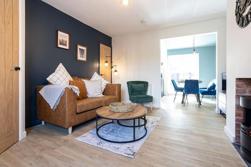 Railway House - - Sleeps 6