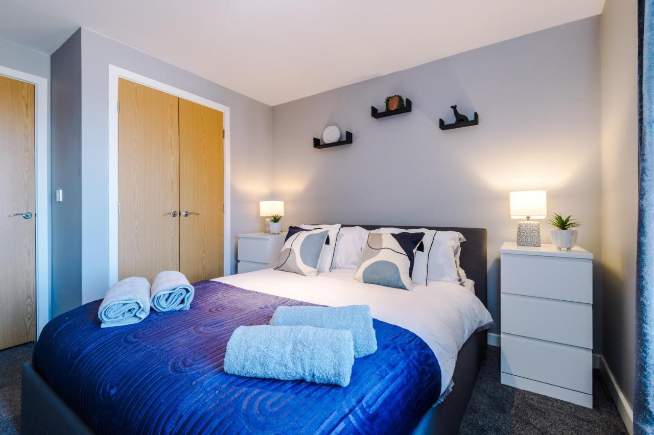 Apartment Modern Duo: Work & Leisure Warrington (Cheshire)