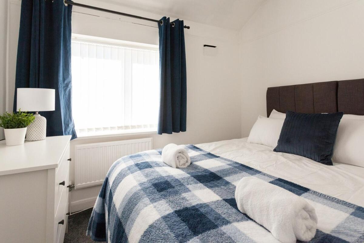 Holiday home House, Free Parking & Wifi! *