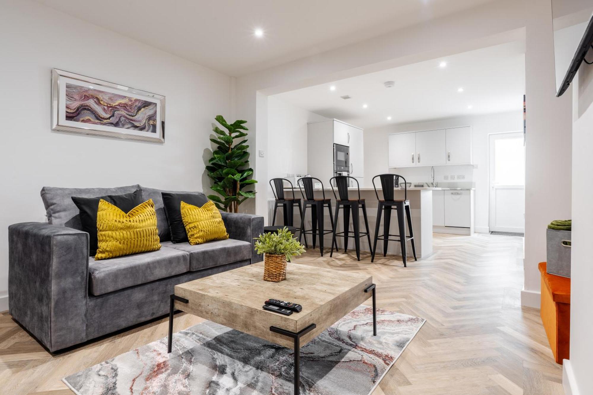 Apartment Riverside Flat Near Park Free Parking